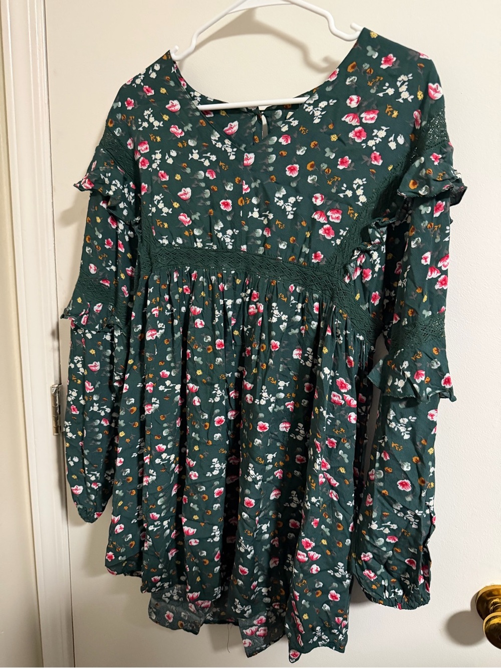 easel Dark Green Floral Ruffle Long-Sleeve Dress